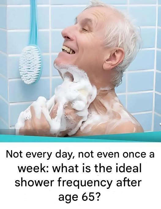 Neither daily nor weekly: What is the ideal shower frequency for people over 65