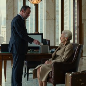 My Husband Divorced Me And Left Me With Nothing. When I Used The Old Card My Father Left Me, The Banker Went Pale And Whispered, “Ma’am… Do You Even Know What You Own?”